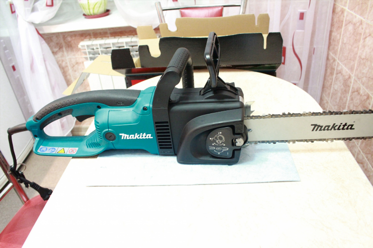 Электрические цепные пилы makita